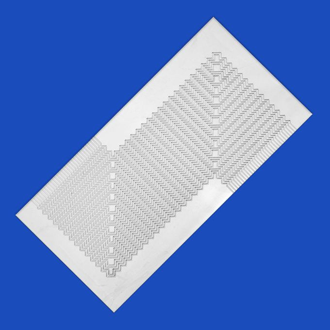 Porous micro-fluid channel plate 2021